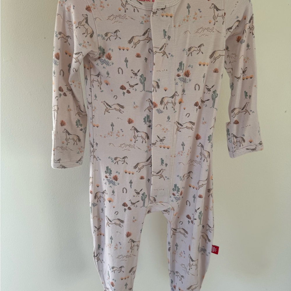 Magnetic Me Cream Horse Print Footie